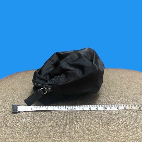 PRADA cosmetic pouch - Picture 3 of 5